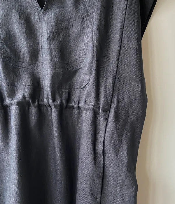 WRYHT/SAHARA SQUARE PONCHO(BLACK)
