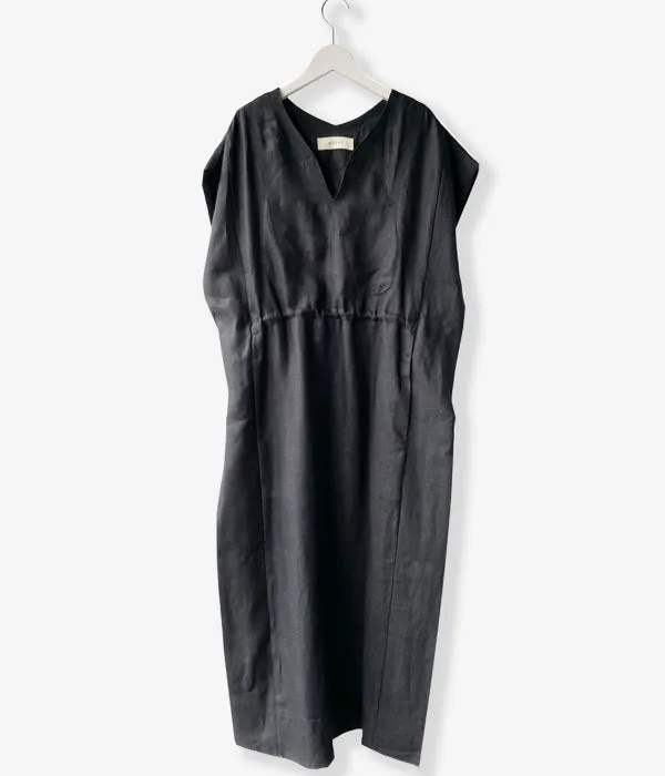 WRYHT/SAHARA SQUARE PONCHO(BLACK)